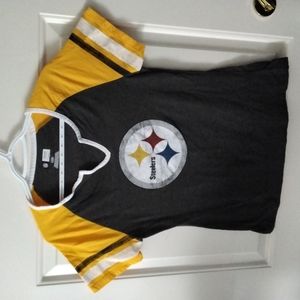 Womens Pittsburg Steelers short sleeve t-shirt, size large